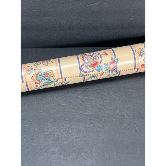 Vintage Prepasted Strippable Double Roll C&A Wallcoverings Inc. Shabby Chic Pink - Picture 4 of 9